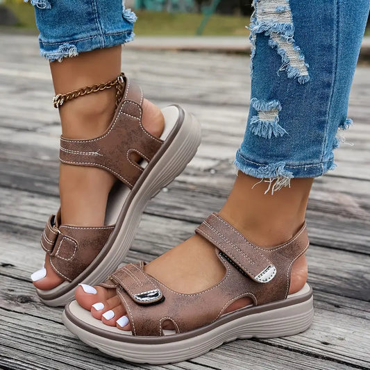 Alia™ | Komfortable Kilehæl Sandaler med Ankelrem